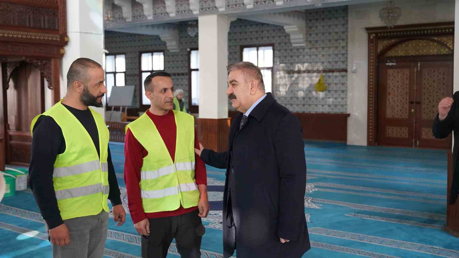 Palandöken’de Camiler Ramazan ayına hazırlanıyor