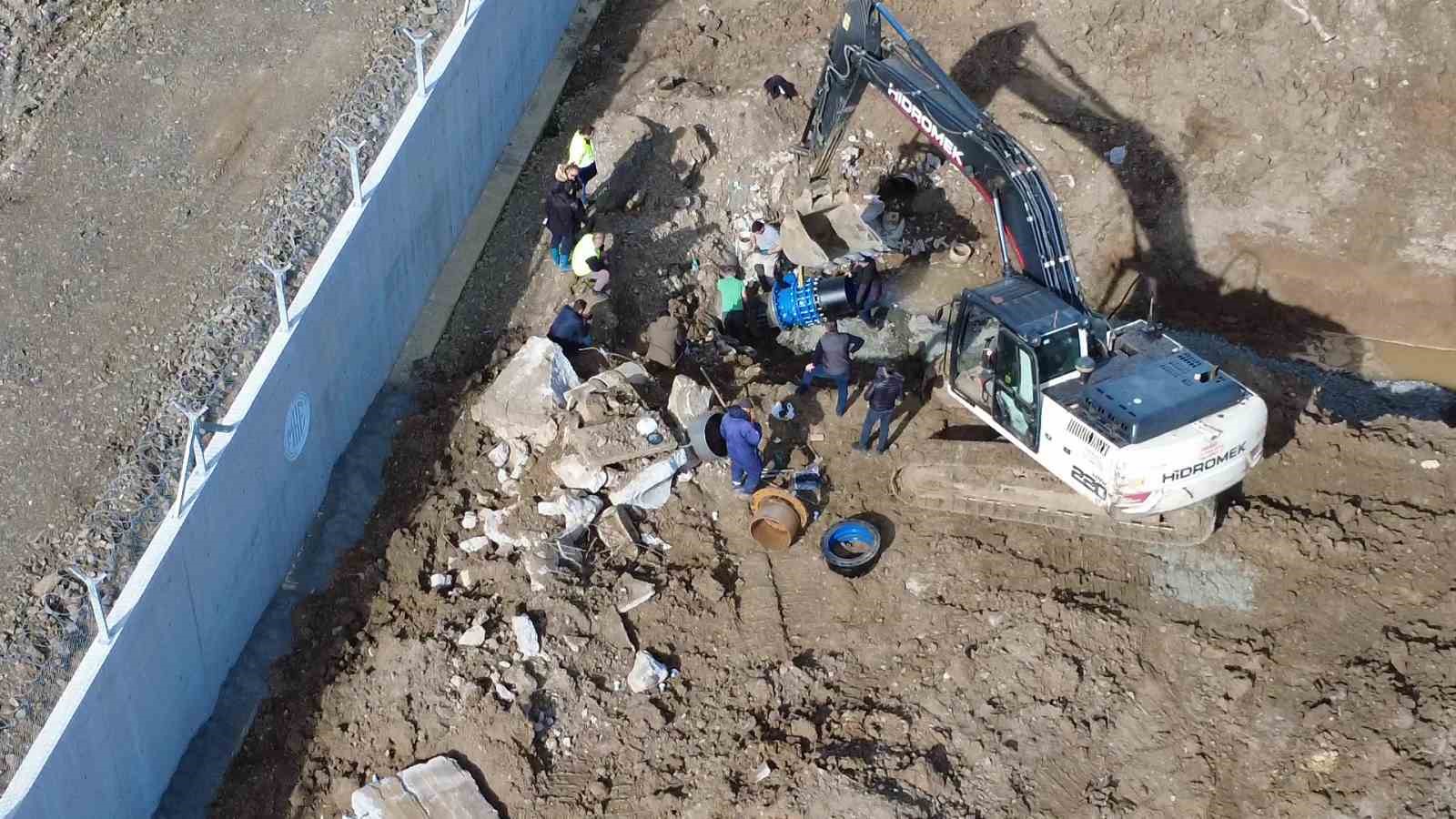 &Ccedil;arşamba&rsquo;da i&ccedil;me suyu hattı yenileme &ccedil;alışması
