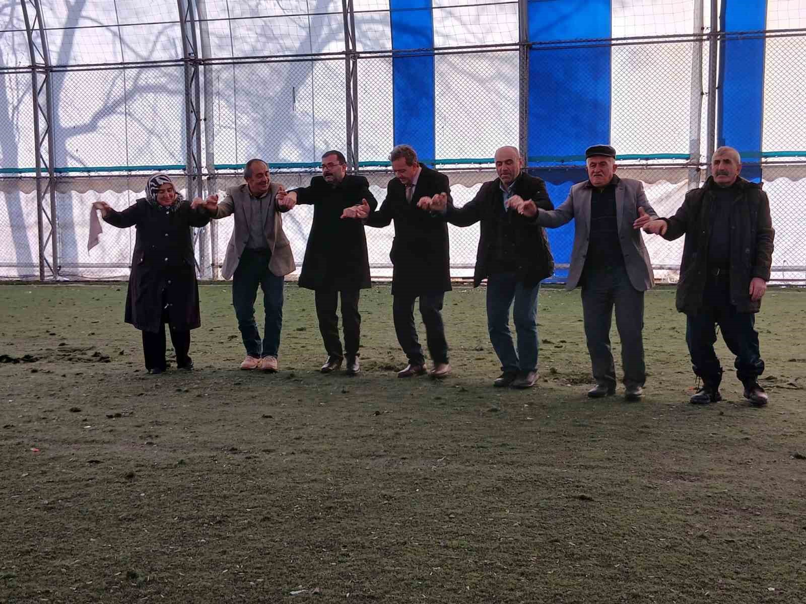 Halk oyunlarını kayıt altına aldılar