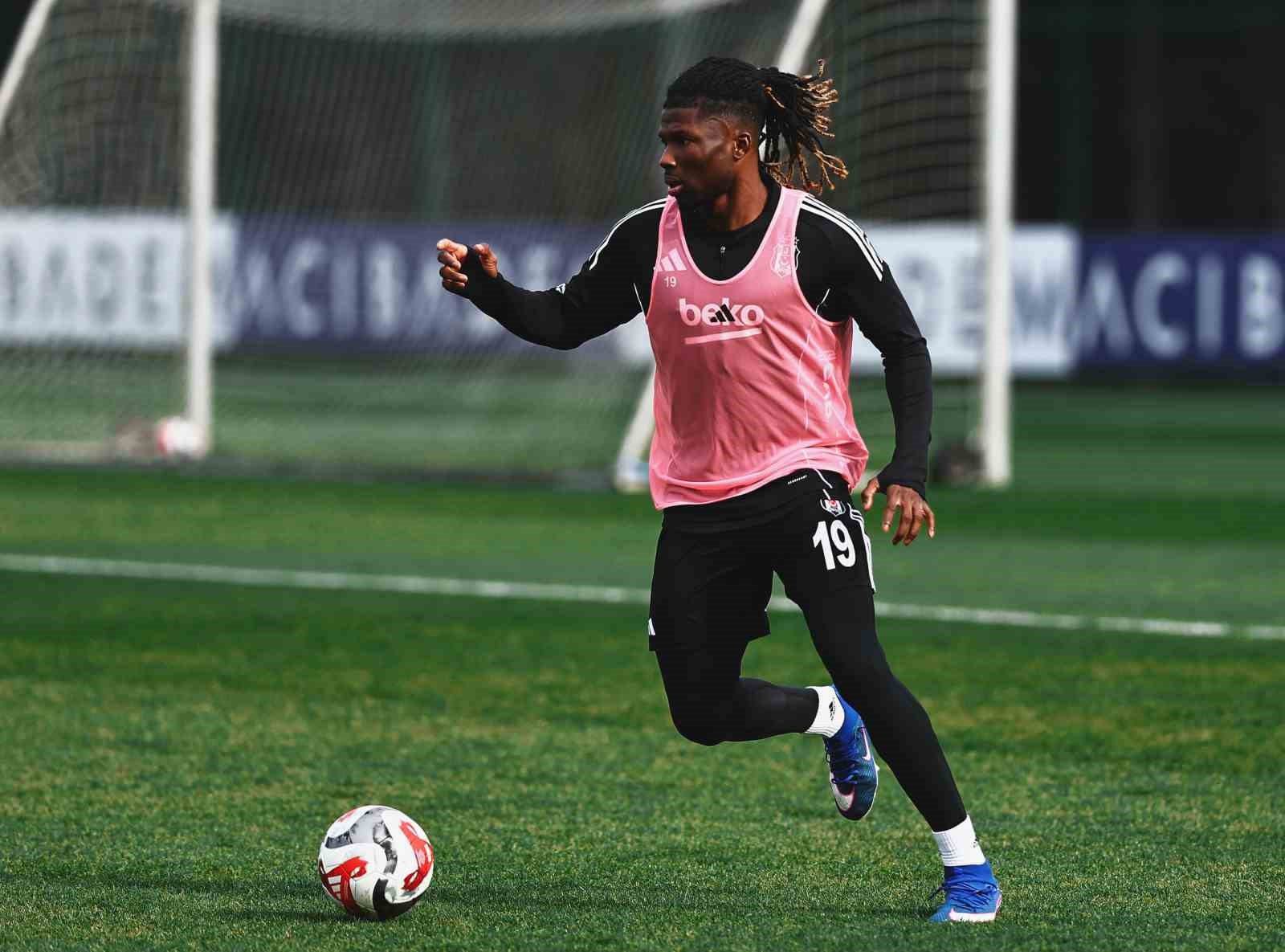 Beşiktaş, Konyaspor maçı hazırlıklarına devam etti