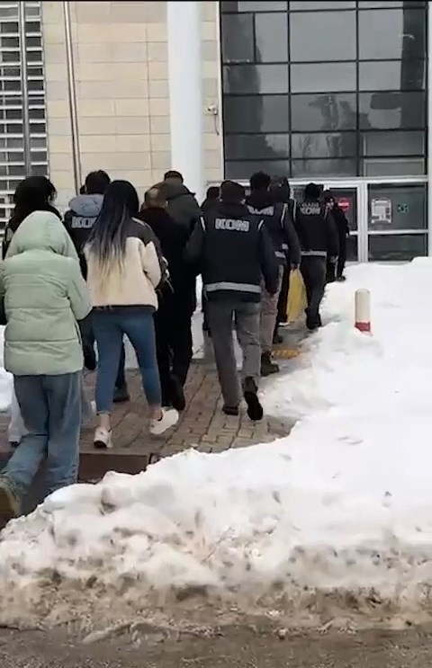 Elazığ&rsquo;da restoranlara silahlı saldırı: Tutuklu sayısı 6&rsquo;ya y&uuml;kseldi
