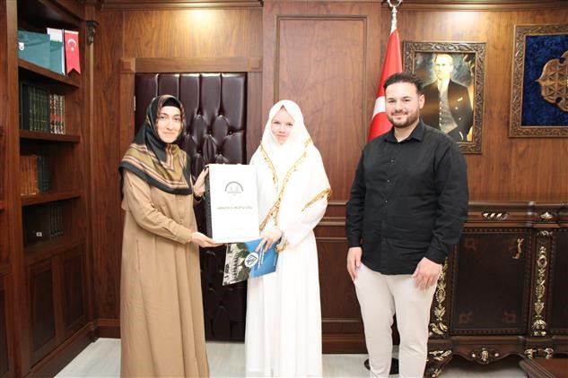 Alman Anna, Amasya&rsquo;da M&uuml;sl&uuml;man oldu
