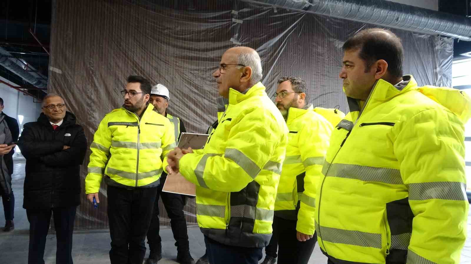 Malatya&rsquo;da b&ouml;lgenin en b&uuml;y&uuml;k k&uuml;t&uuml;phanesinde sona doğru
