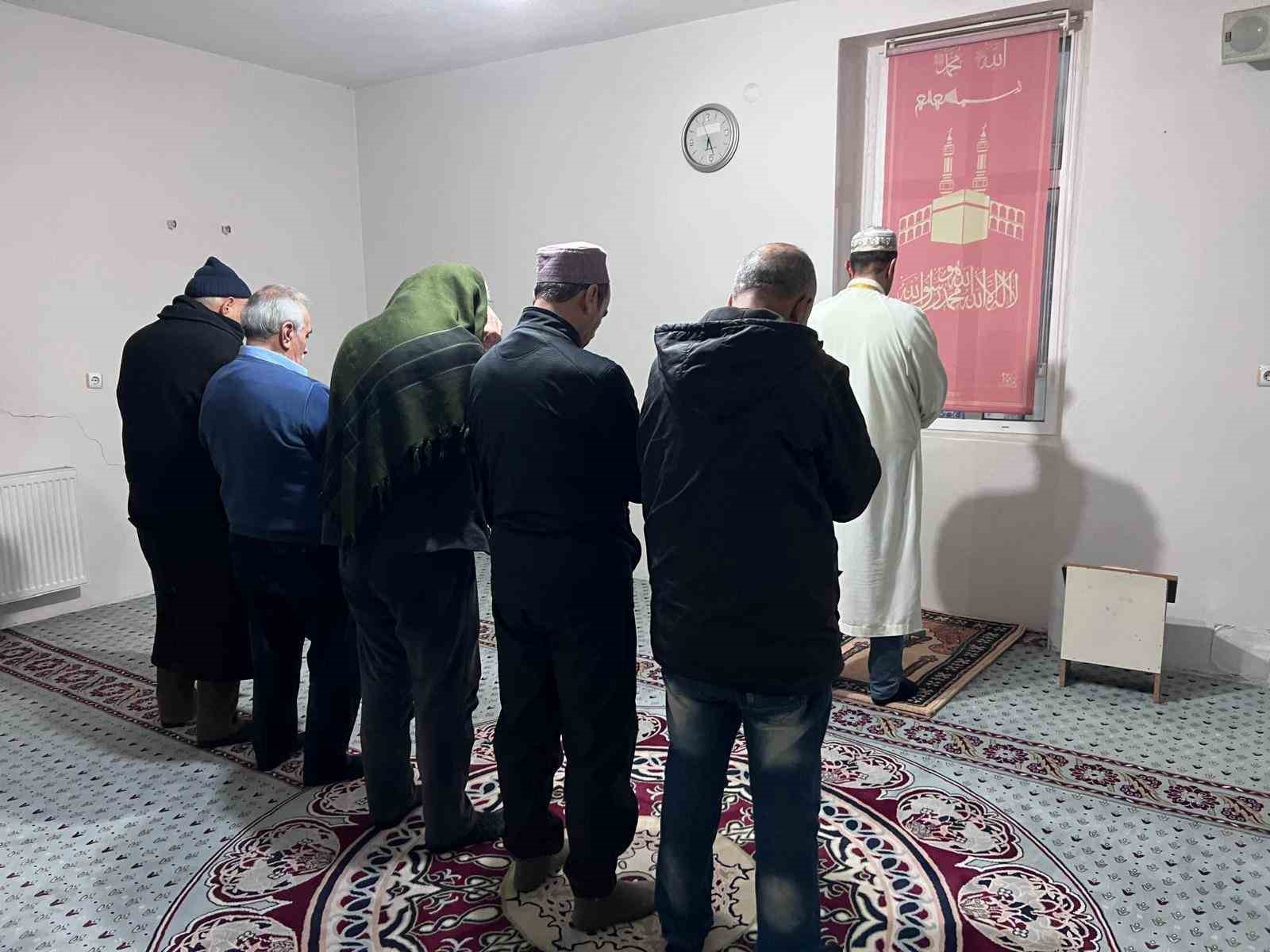 Kovancılar&rsquo;da sabah namazı buluşması ger&ccedil;ekleştirildi
