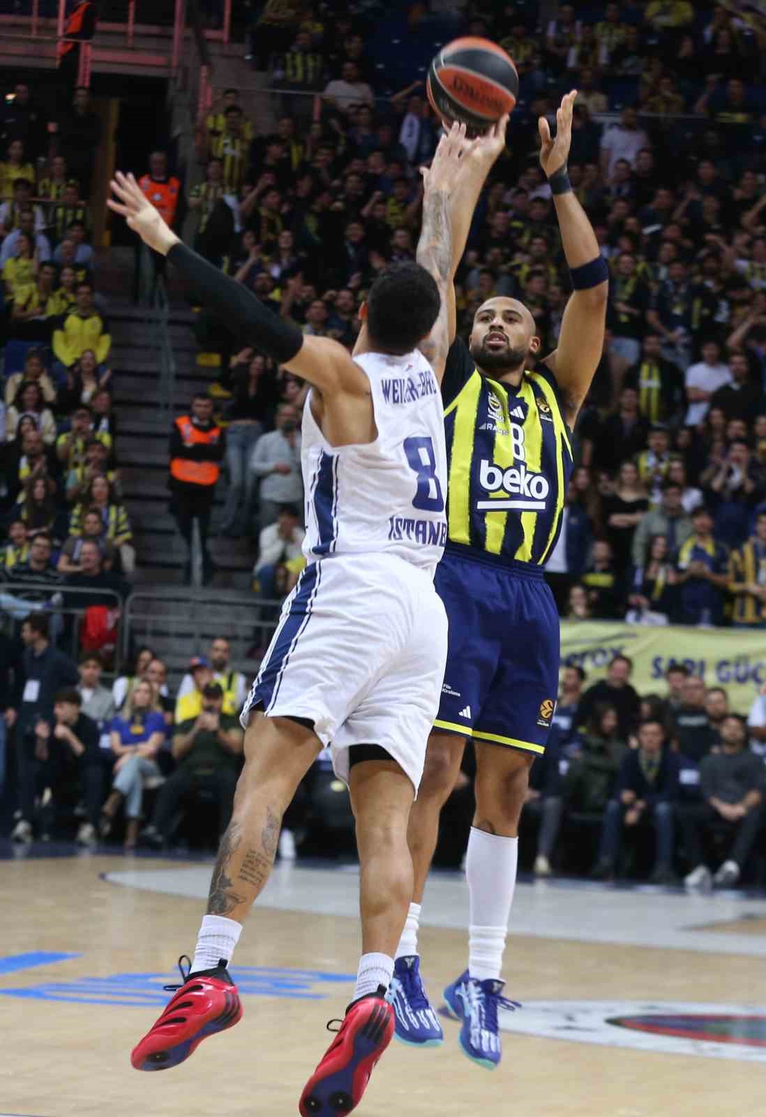 Euroleague: Fenerbah&ccedil;e: 79 - A. Efes: 62
