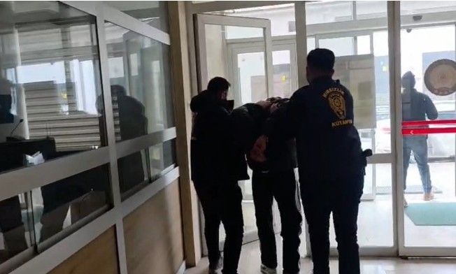 K&uuml;tahya&rsquo;da 4 ayrı hırsızlık olayının ş&uuml;phelisi yakalandı
