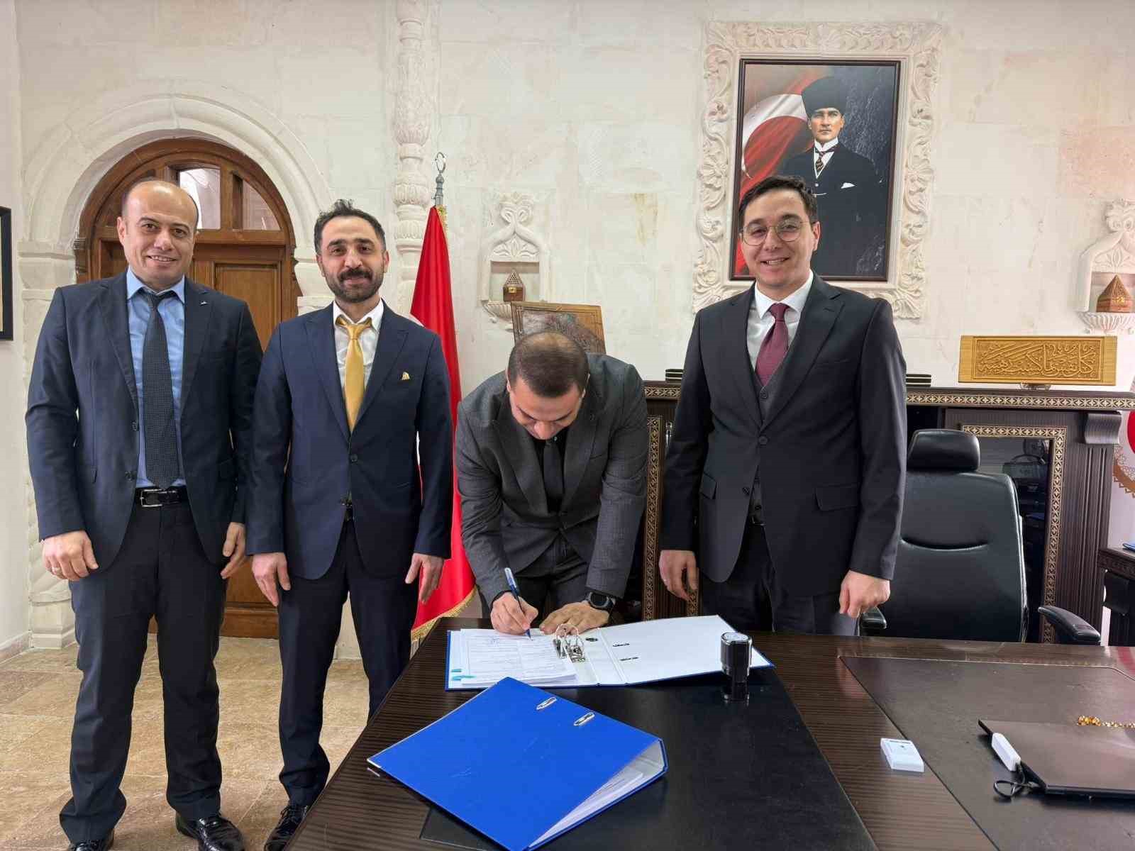 Gercüş’te 11,5 milyon lira hibe desteği almaya hak kazanan proje için imzalar atıldı