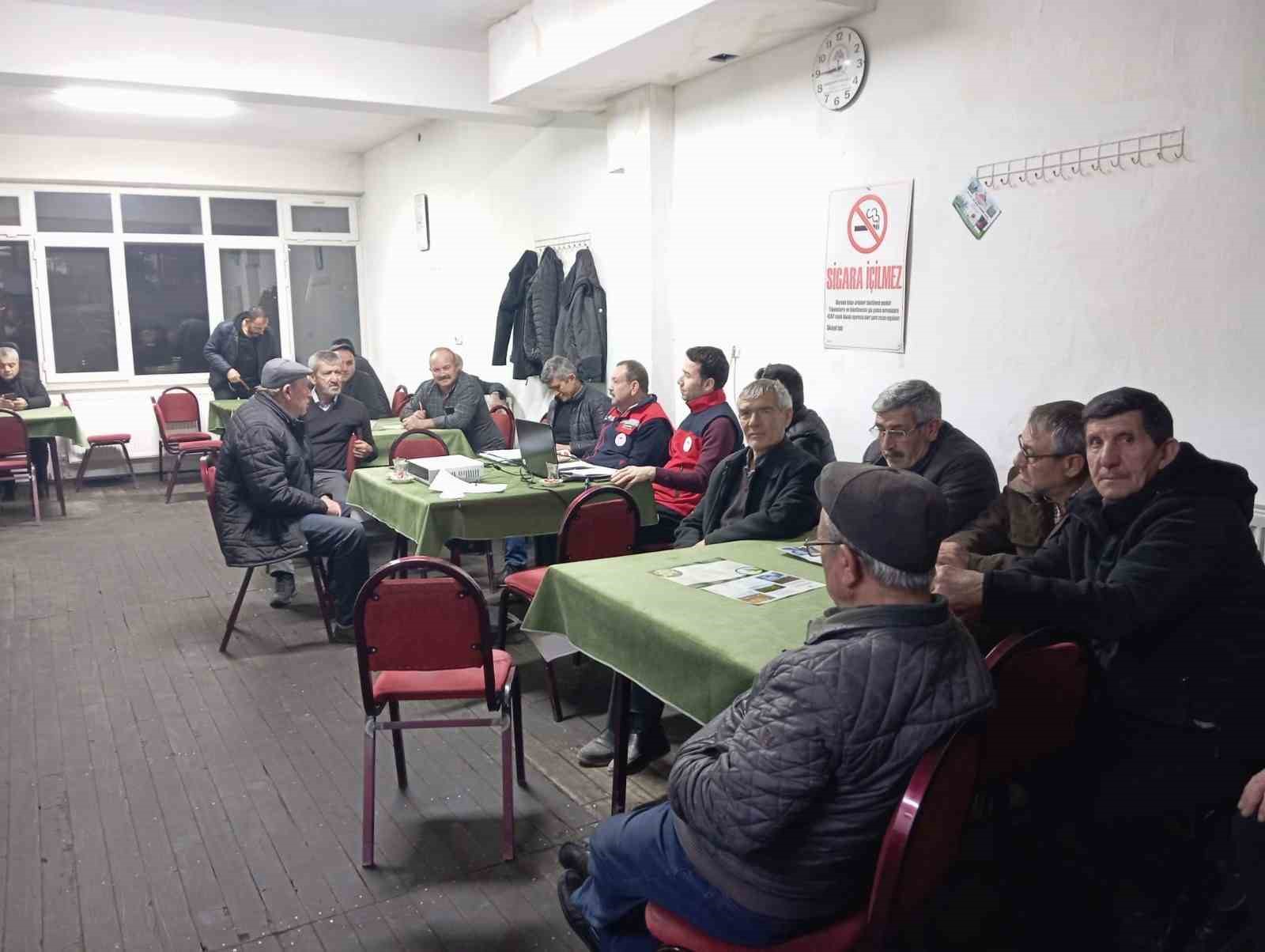 Çiftçilere ’Bitki Koruma Ürünleri Uygulayıcısı Eğitimi’