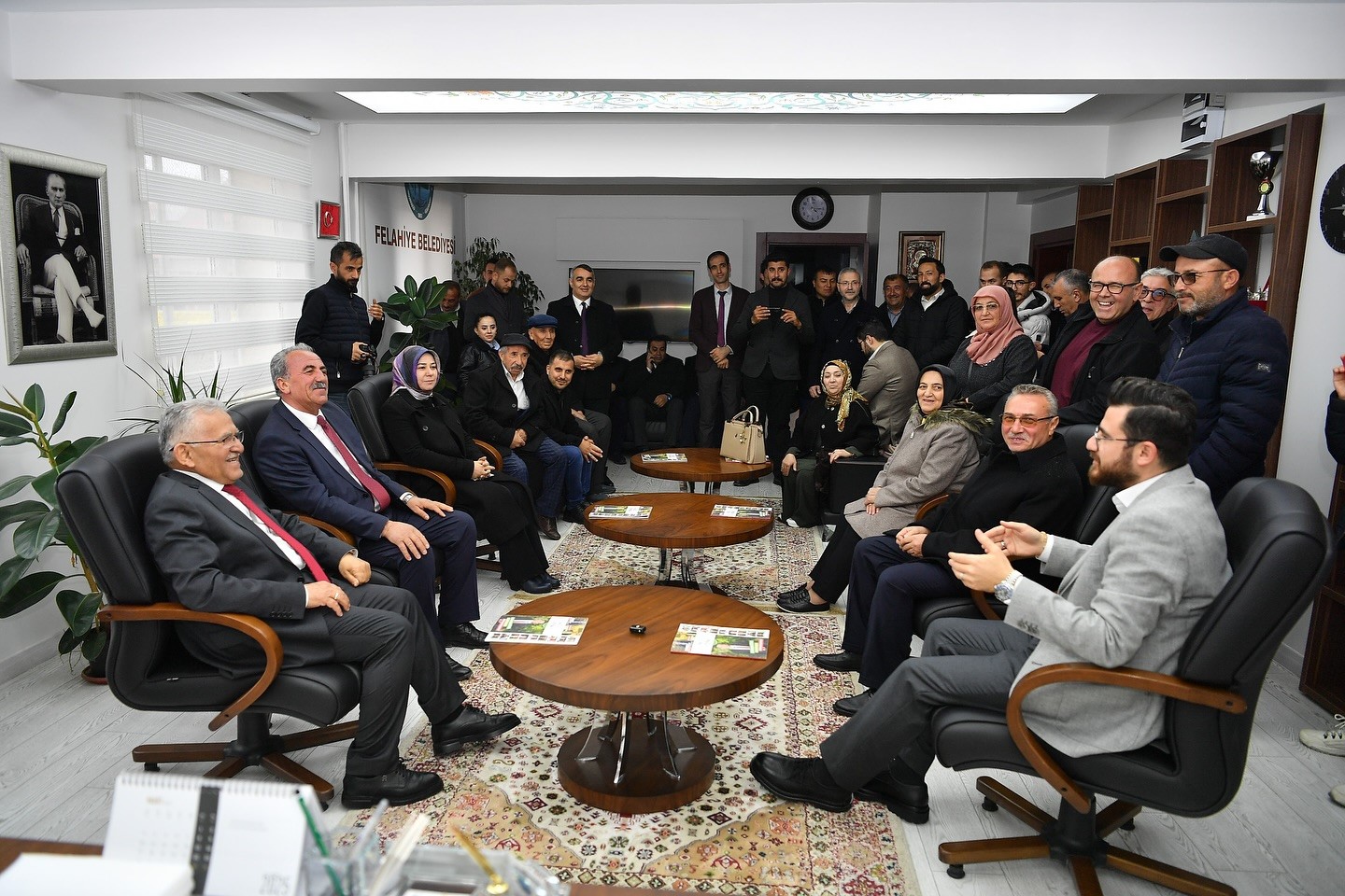 Başkan B&uuml;y&uuml;kkılı&ccedil;; 2025&rsquo;te il&ccedil;elere 104 kez ziyarette bulundu
