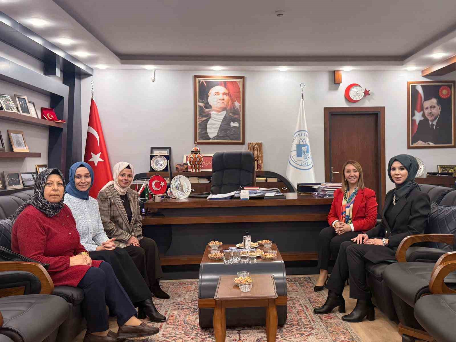 Pazaryeri&rsquo;nde g&uuml;&ccedil;l&uuml; kadın dayanışması
