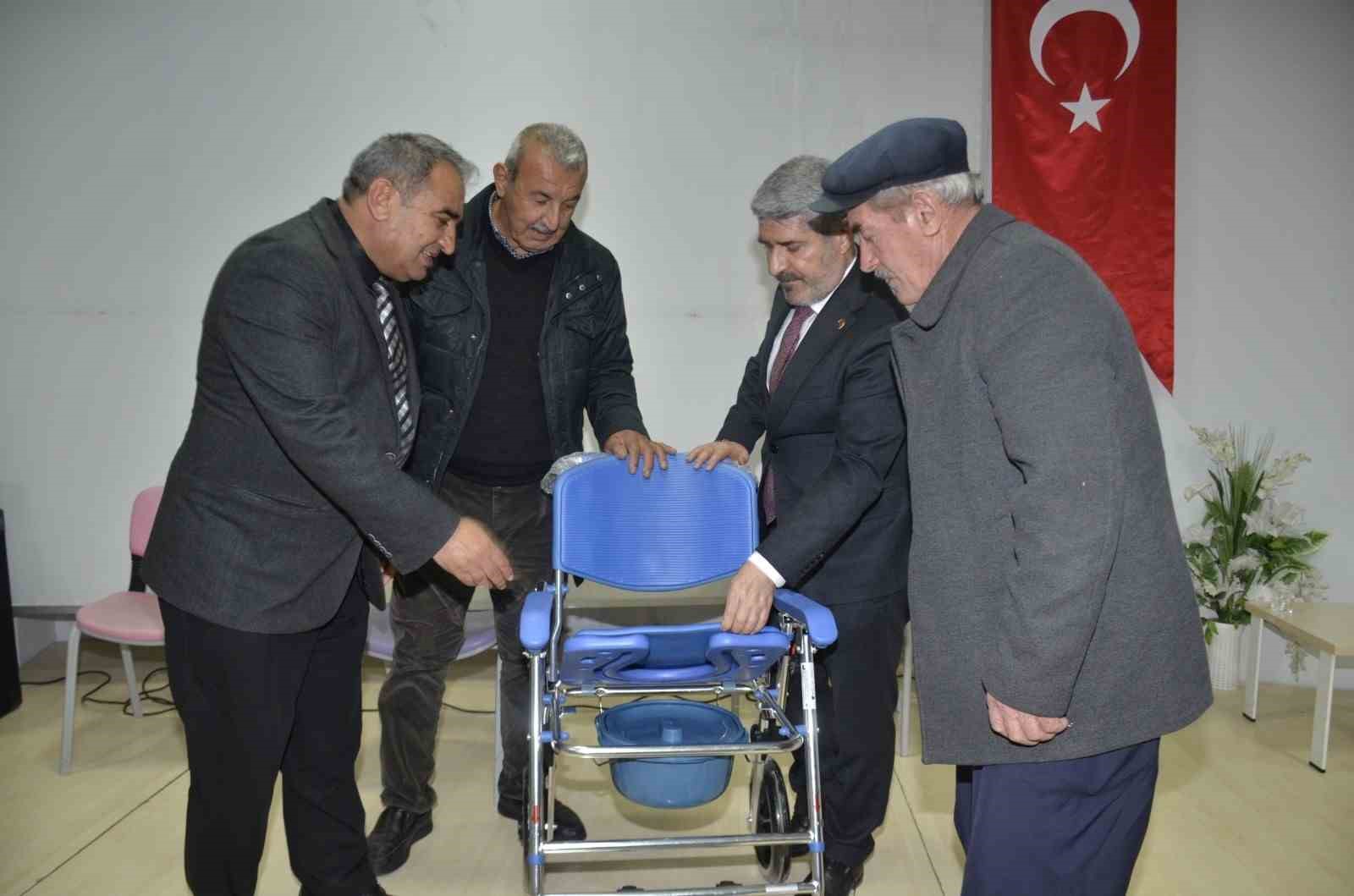 Besni&rsquo;de "Kuşakların k&uuml;lt&uuml;r buluşması" programı ger&ccedil;ekleştirildi
