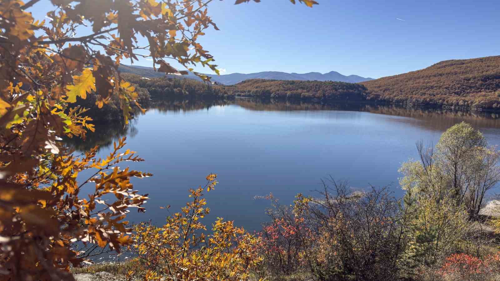 Tokat&rsquo;taki Kurt G&ouml;l&uuml;&rsquo;n&uuml;n kış manzarası mest etti
