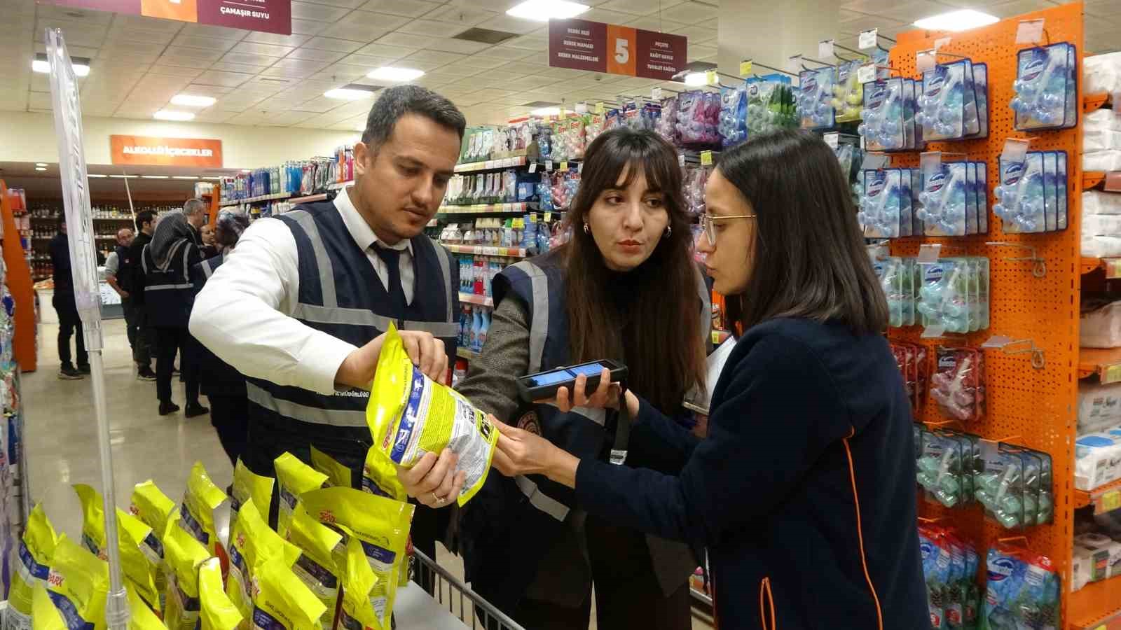 Kastamonu&rsquo;da Ramazan ayı &ouml;ncesinde restoran ve marketler denetlendi
