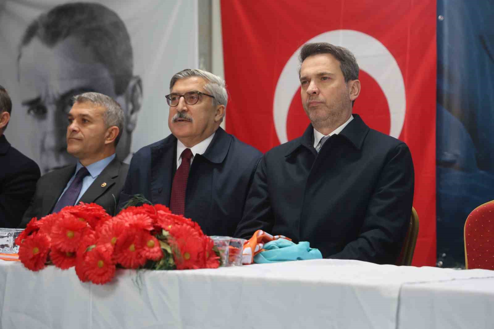 Bakan Bayraktar: "T&uuml;rkiye&rsquo;de 2026 yılında 8 milyon hane kendi doğalgazımızla ısınacak"
