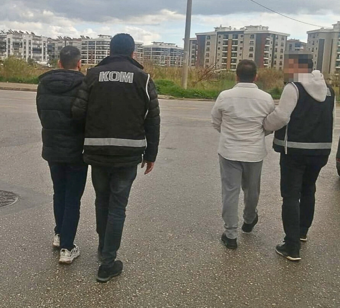 Aydın’da irtikap operasyonu: Seri numaralı alınmış paralarla yakalandılar