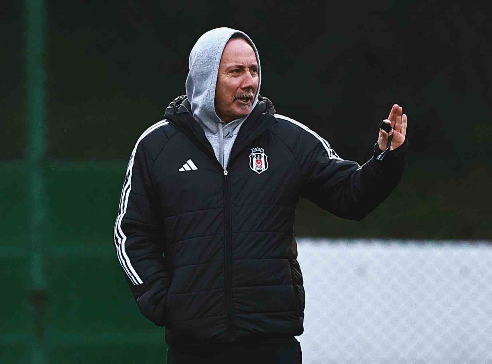 Beşiktaş, Konyaspor ma&ccedil;ı hazırlıklarını tamamladı
