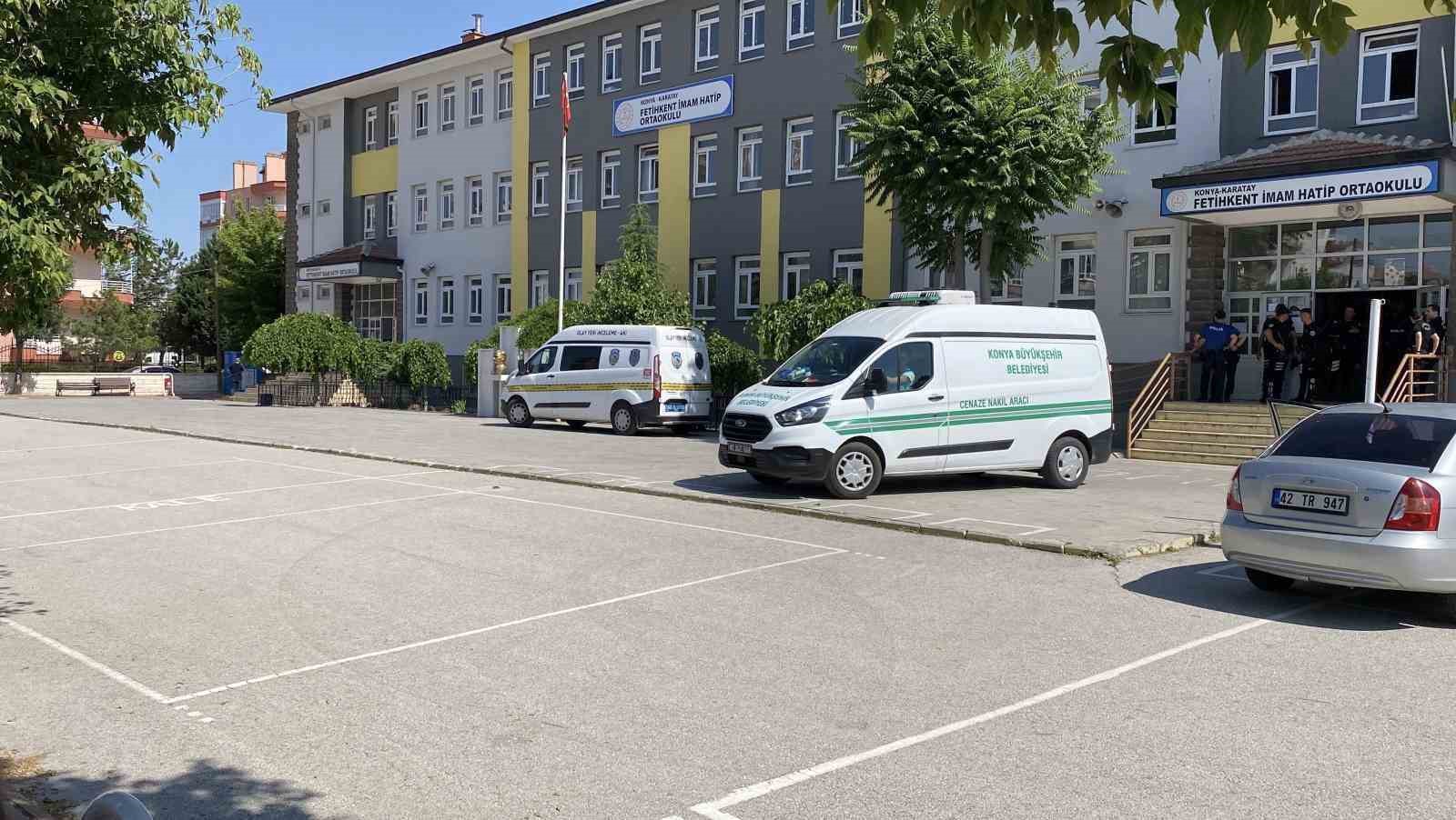 Öğretmen arkadaşını öldüren sanığın yargılanmasına başlandı