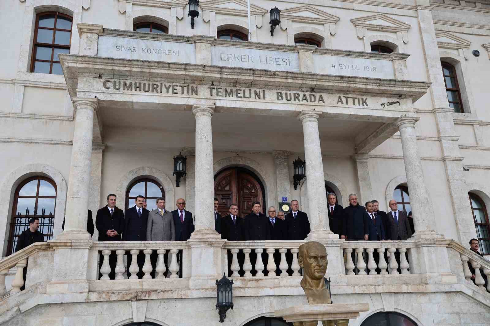 Adalet Bakanı Yılmaz Tun&ccedil; Sivas&rsquo;ta
