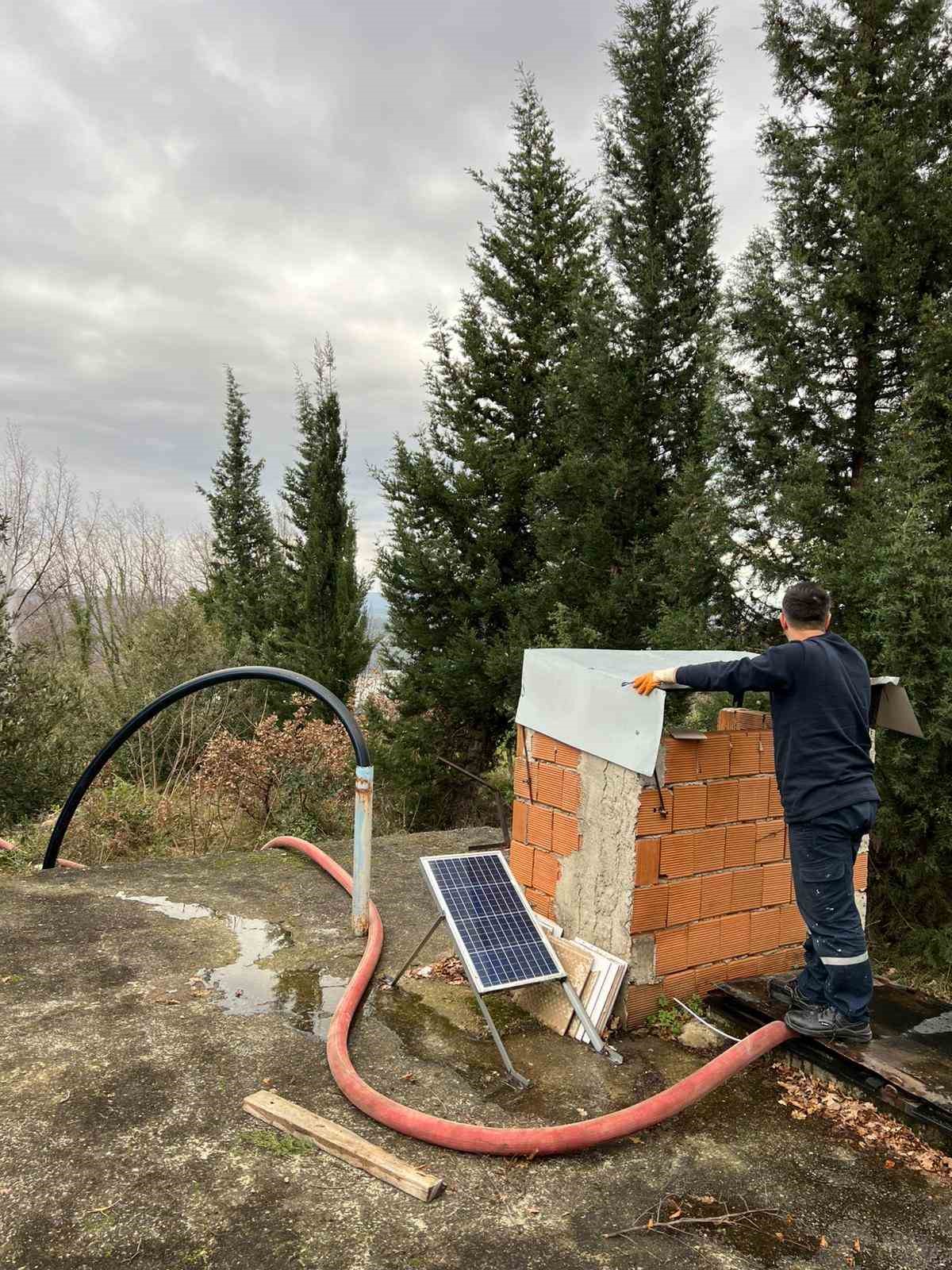 Alaplı’da dereye atılan ölü tavuklar nedeniyle 8 köy susuz kaldı