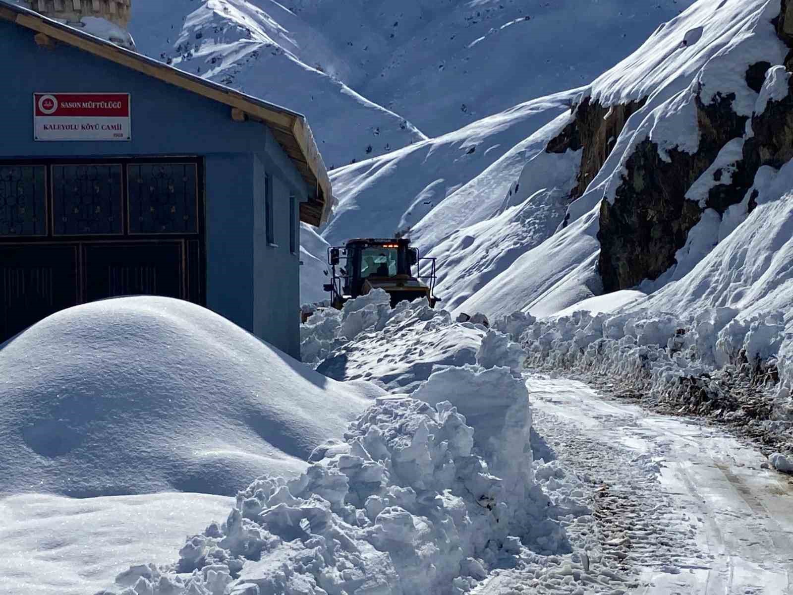 Batman’da karla mücadele çalışmaları