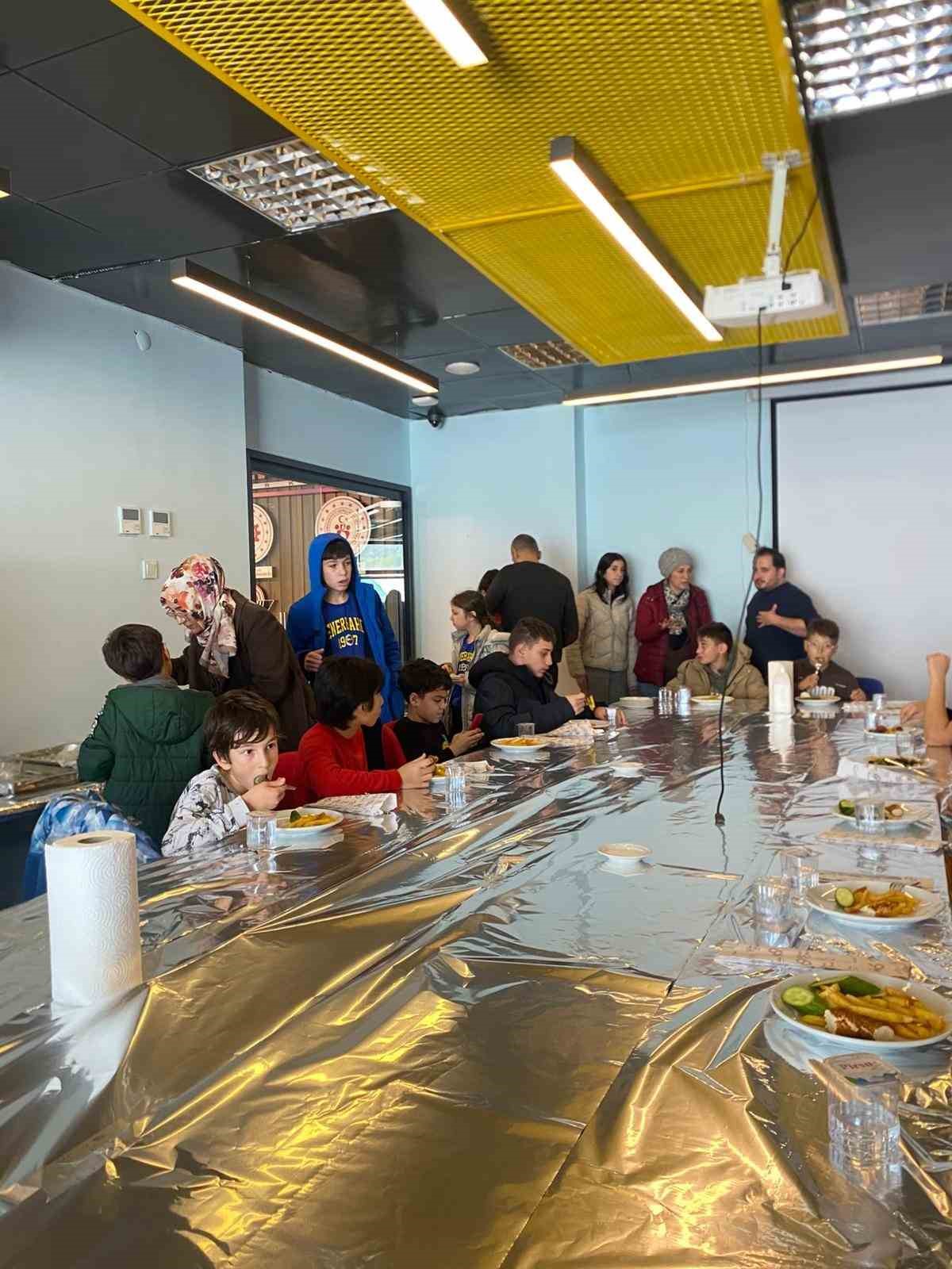 GSB Gen&ccedil;lik kış kul&uuml;b&uuml; kapanış programı coşkuyla ger&ccedil;ekleştirildi
