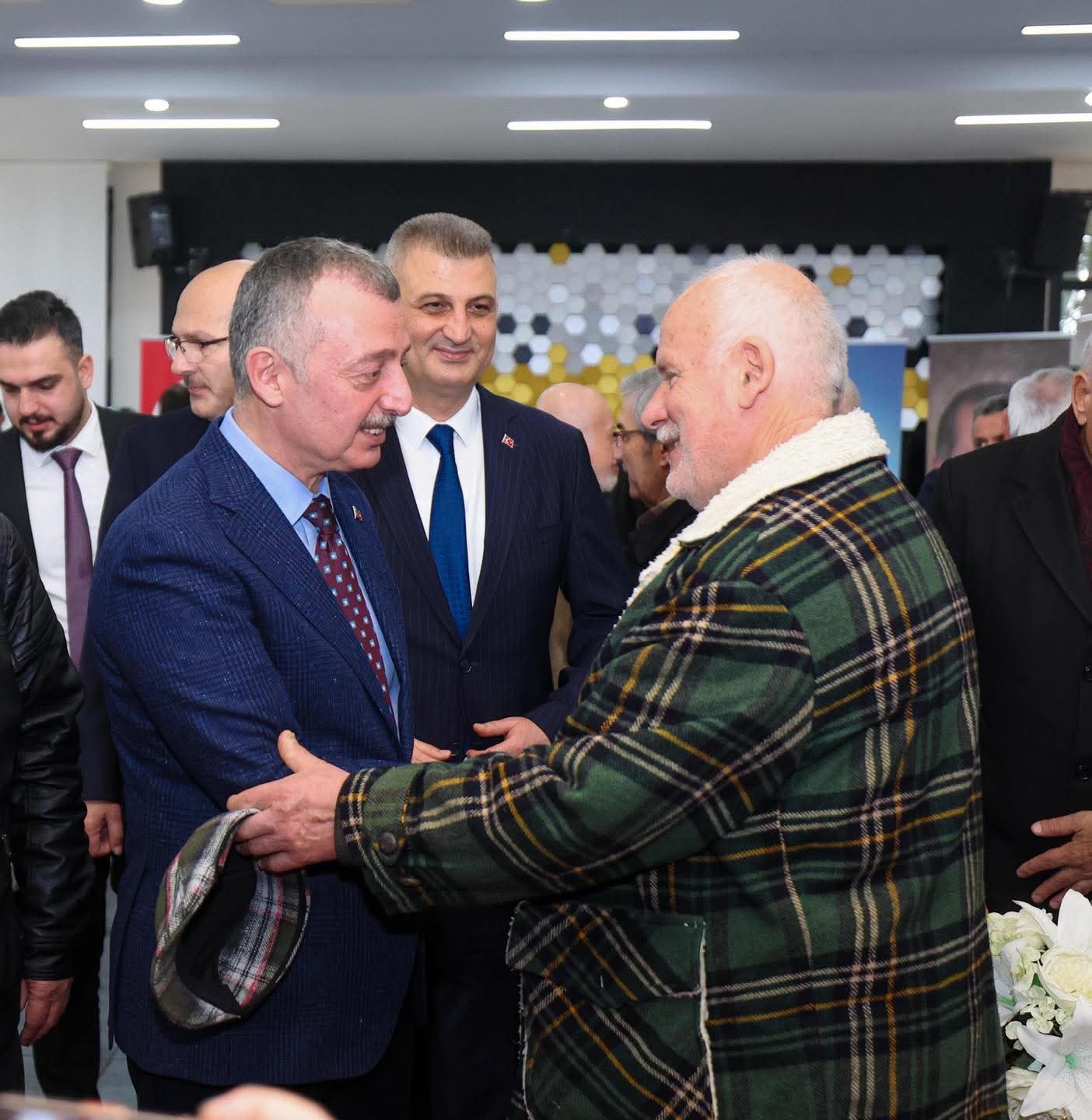 "T&uuml;rkiye dengeleri değiştiriyor"
