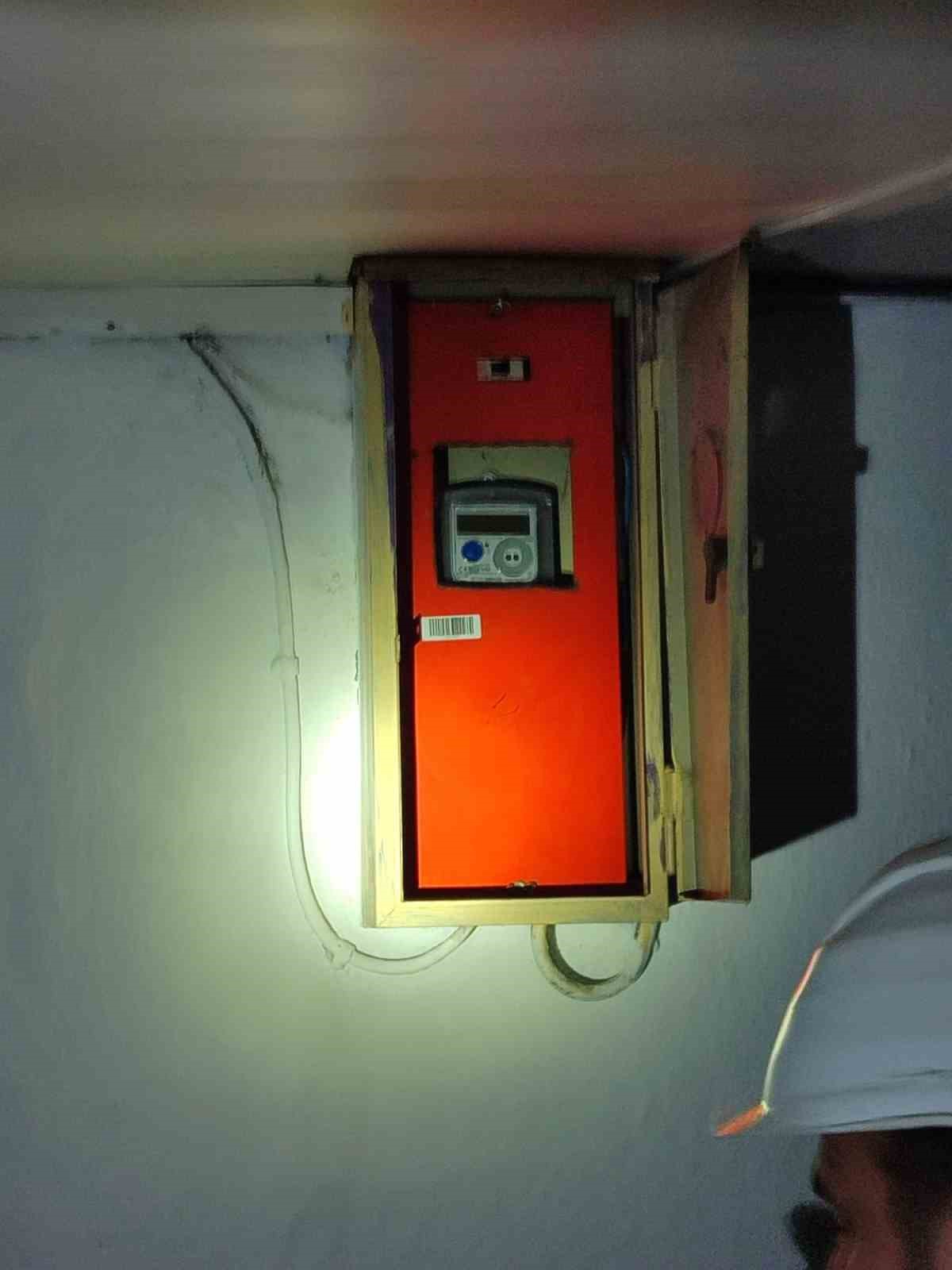 Manyas&rsquo;ta samanlık yangını s&ouml;nd&uuml;r&uuml;ld&uuml;
