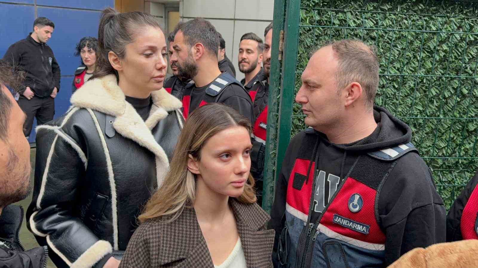 İstanbul&rsquo;da g&ouml;zaltına alınan fenomenler sağlık kontrol&uuml;ne ge&ccedil;irildi
