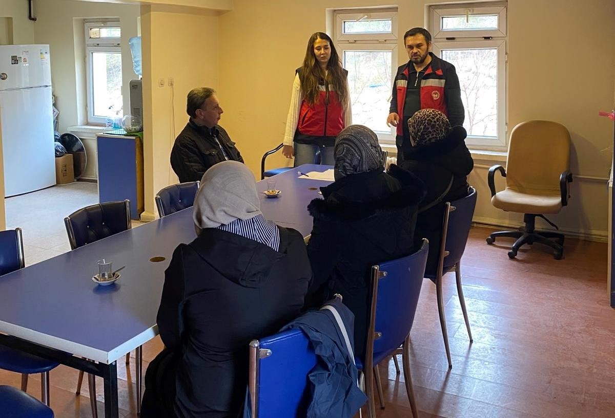 Emet&rsquo;te okul personeline &ouml;zel hijyen eğitimi verildi
