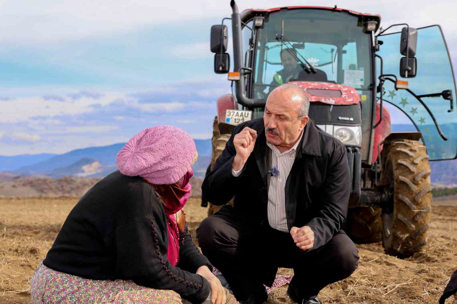 Başkan Arslan sarımsak iş&ccedil;ileriyle bir araya geldi
