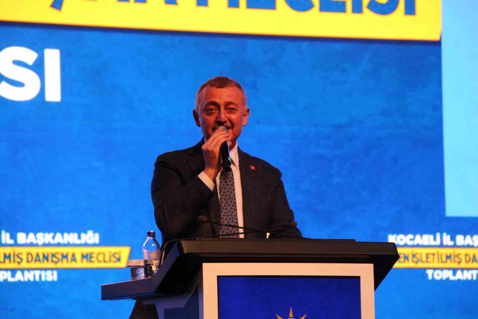 B&uuml;y&uuml;kakın&rsquo;dan muhalefet belediyelerine g&ouml;nderme: "Belediyeler yatma yeri değildir"
