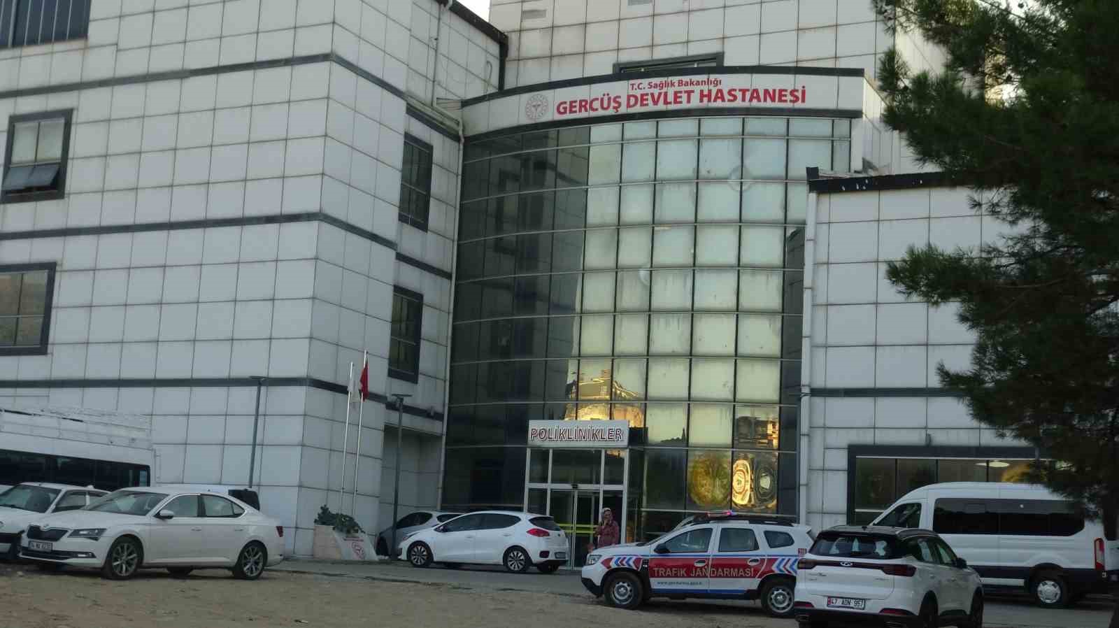 Gercüş’te karbonmonoksit gazından zehirlenen 3 kişi hastaneye kaldırıldı