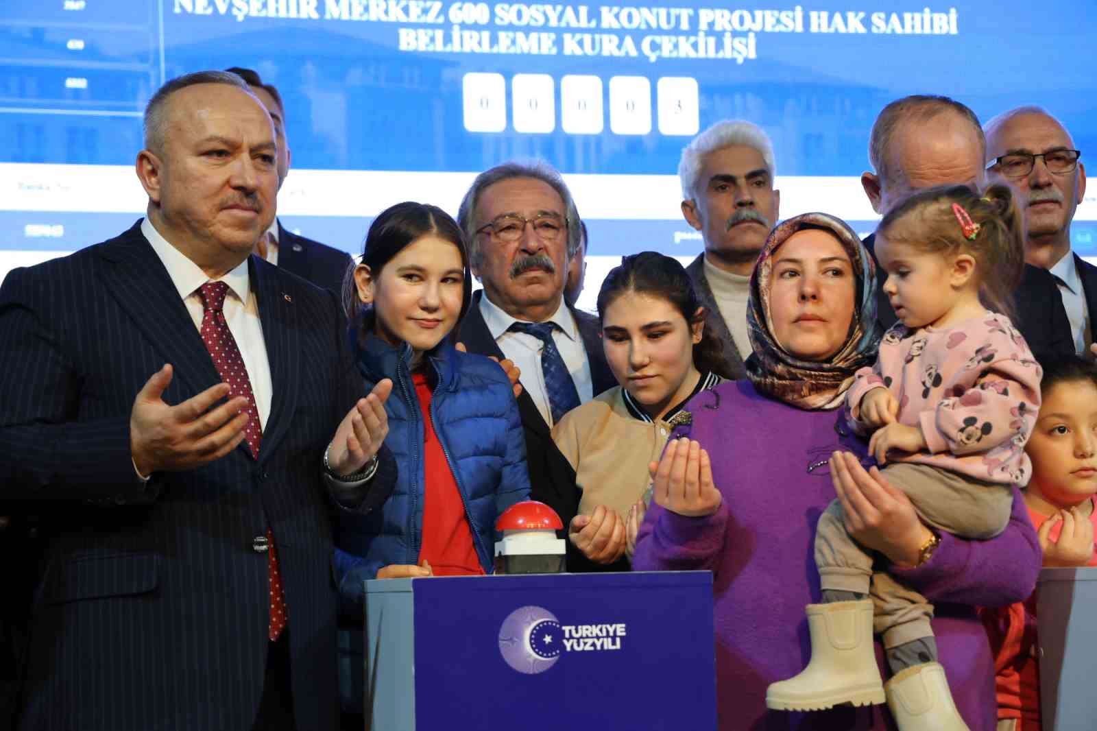 Nevşehir’de 2 bin 368 konutun kura çekilişi yapıldı