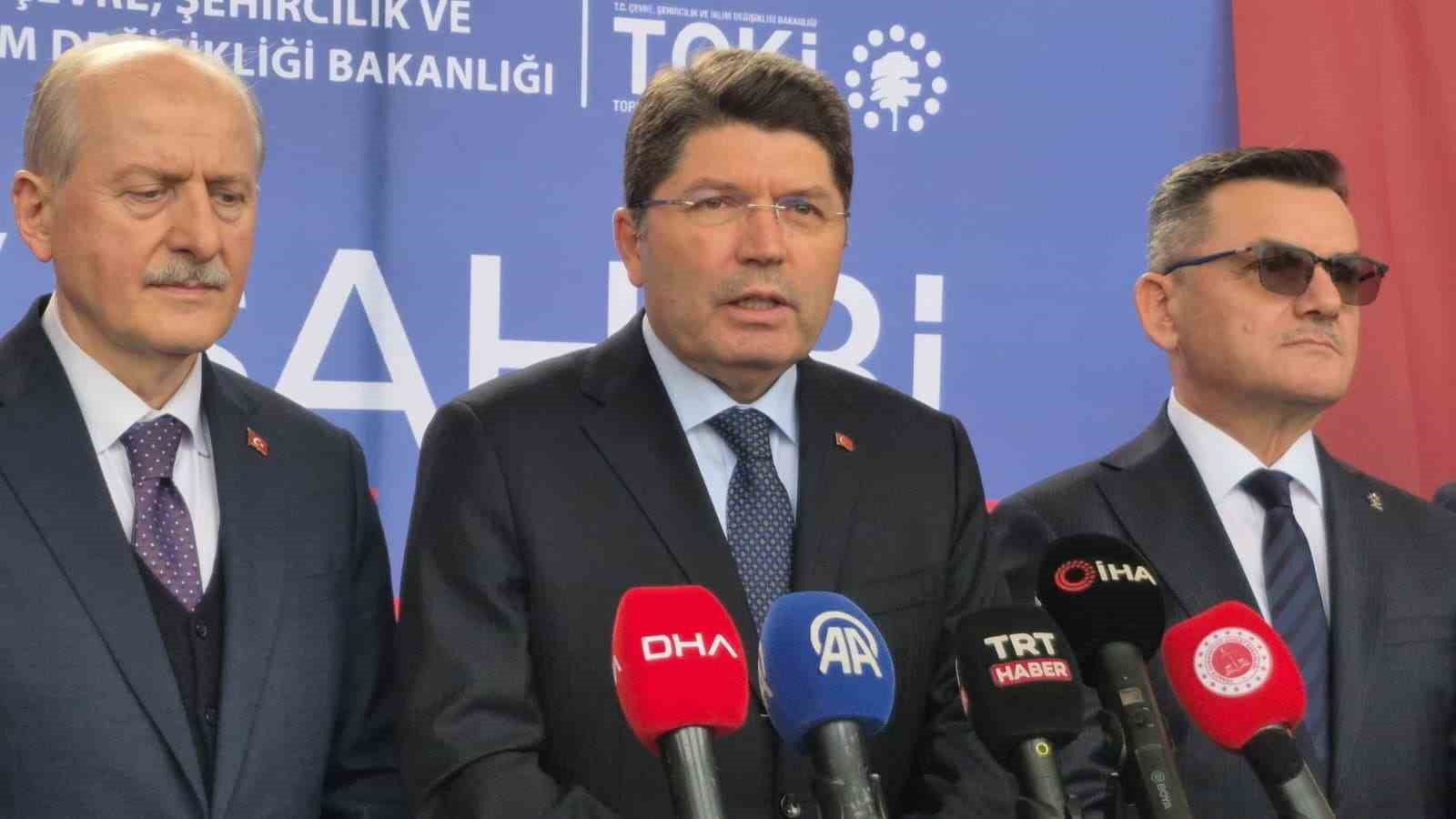 Bakan Tunç: "Her alanda topyekûn bir mücadele gerekiyor’’