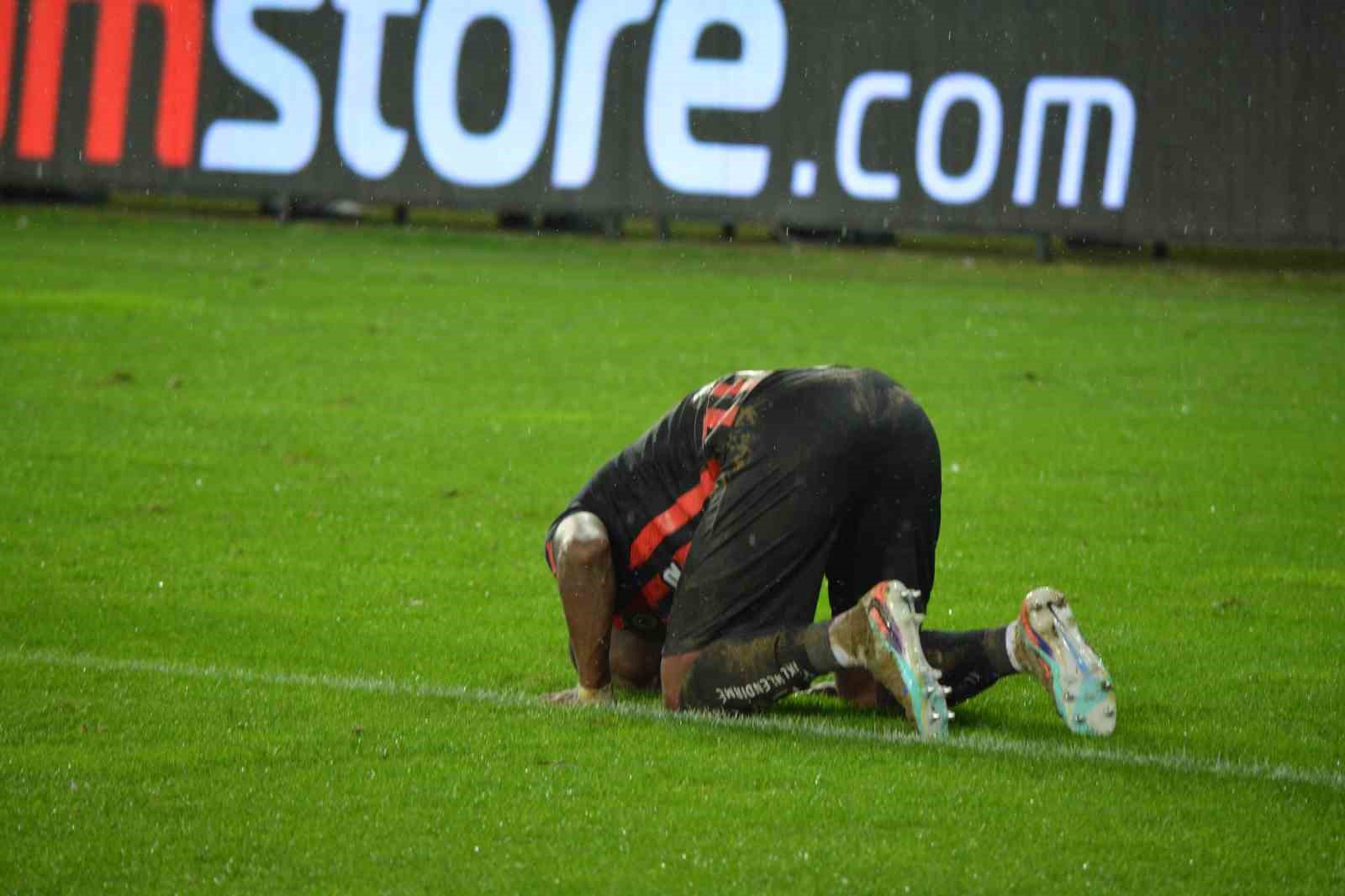 Trendyol 1. Lig: &Ccedil;orum FK: 1 - Ankara Ke&ccedil;i&ouml;reng&uuml;c&uuml;: 0
