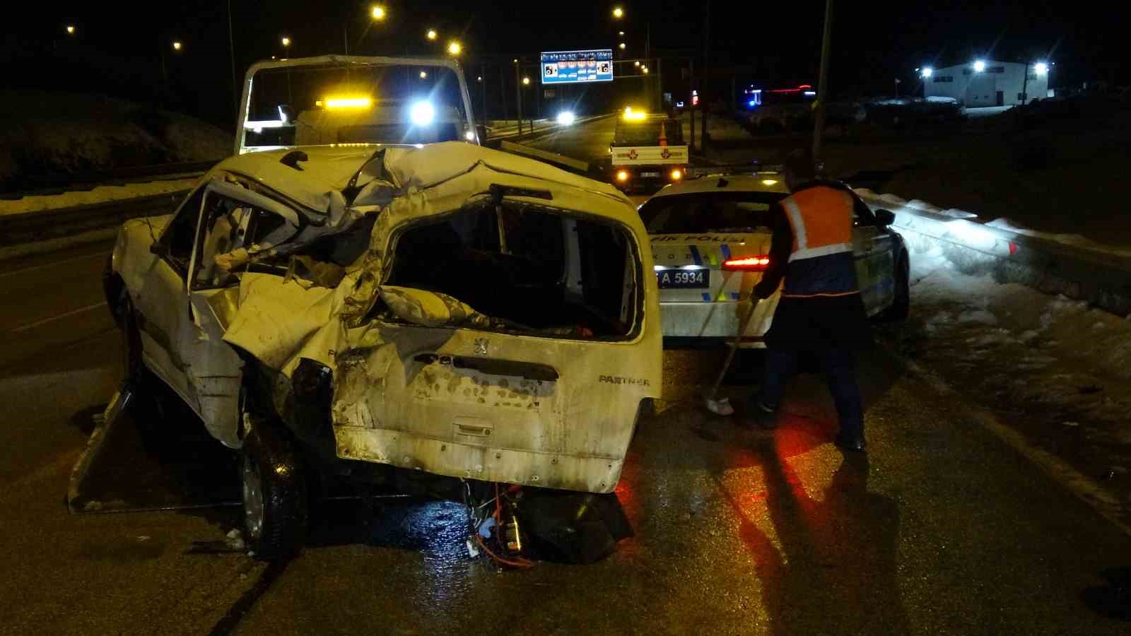 Erzurum&rsquo;da trafik kazası: 2 yaralı
