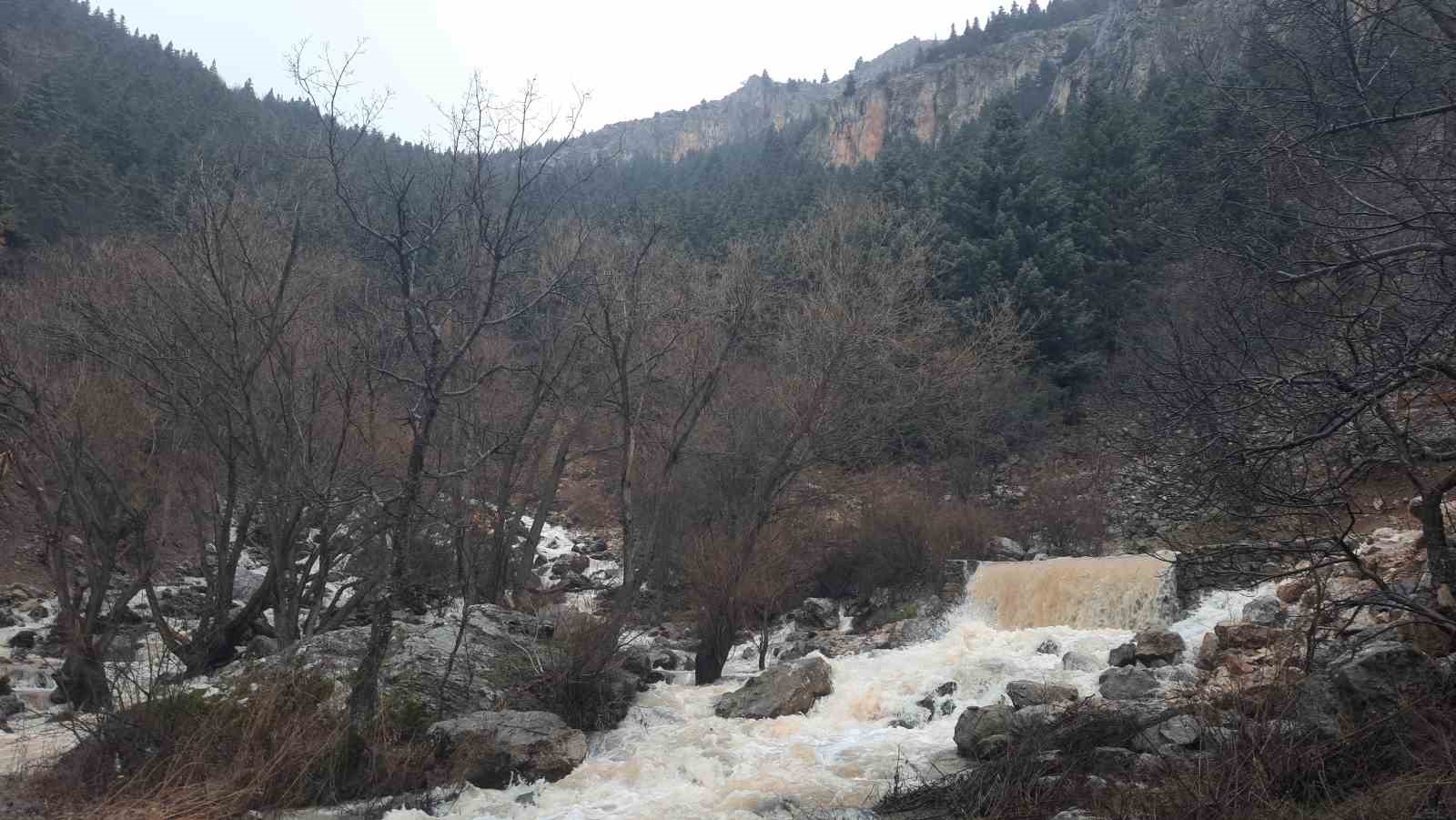 Konya’da Aygırdibi kaynağı erken coştu