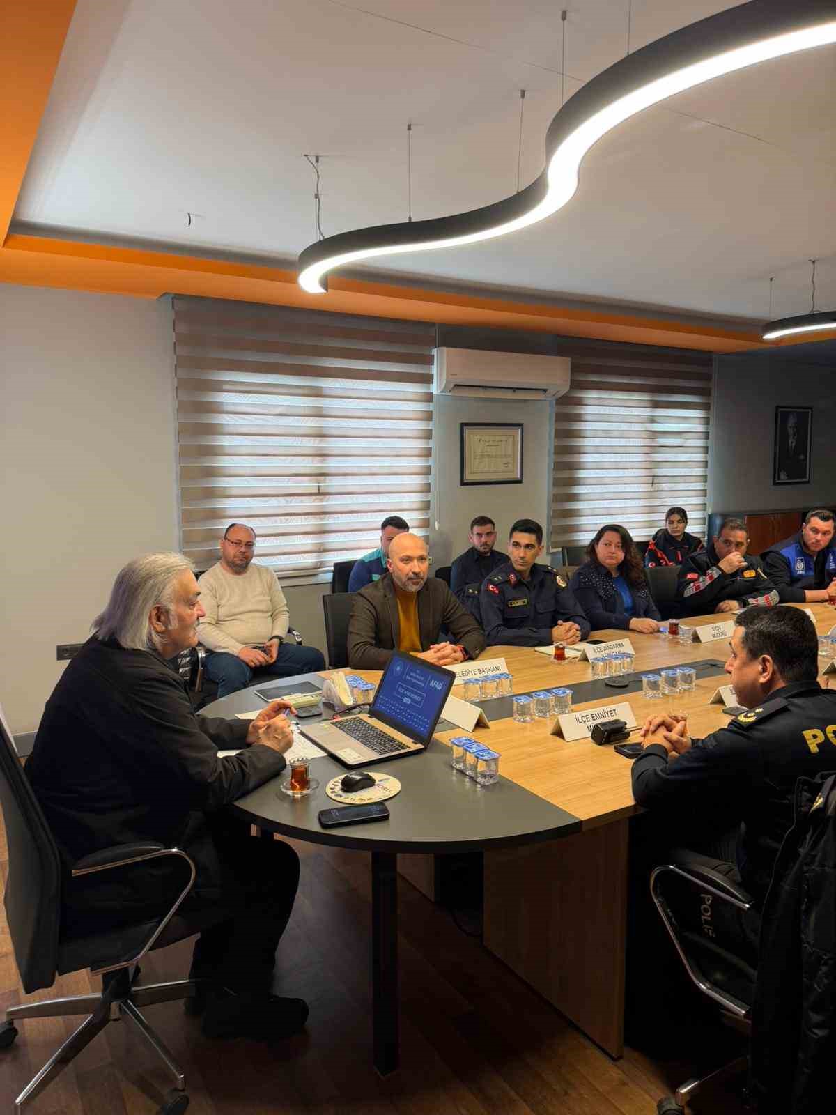 Şiddetli yağış &ouml;ncesi AFAD koordinasyon toplantısı yapıldı
