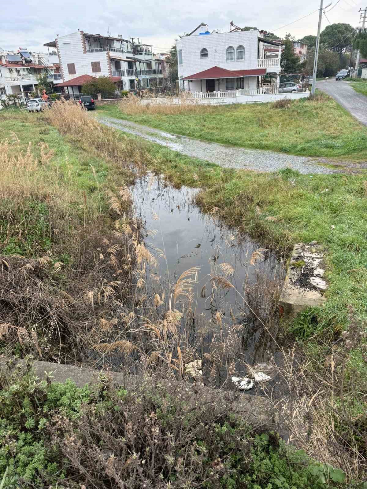 Başkan Akın&rsquo;ın talimatıyla dere yataklarına hızlı m&uuml;dahale

