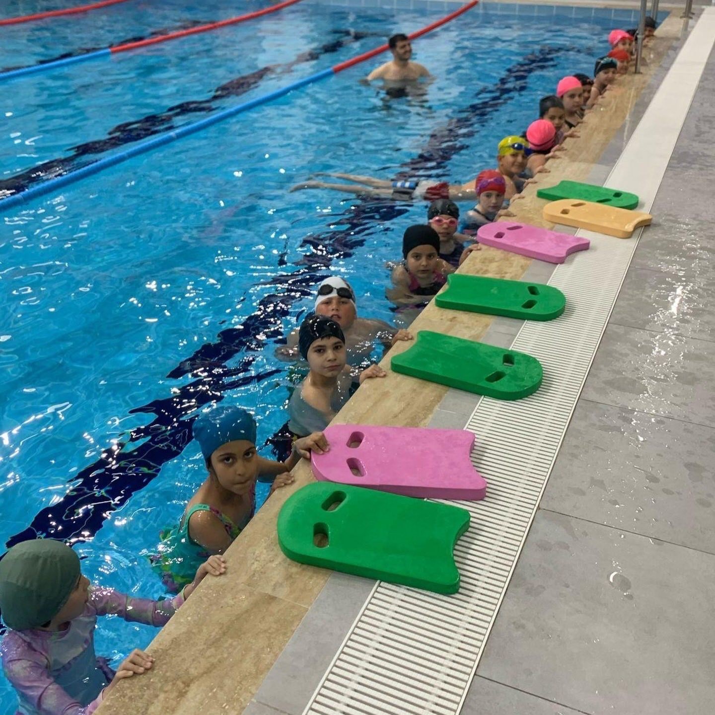 Bilecik&rsquo;te spor okullarında y&uuml;zme antrenmanları s&uuml;r&uuml;yor
