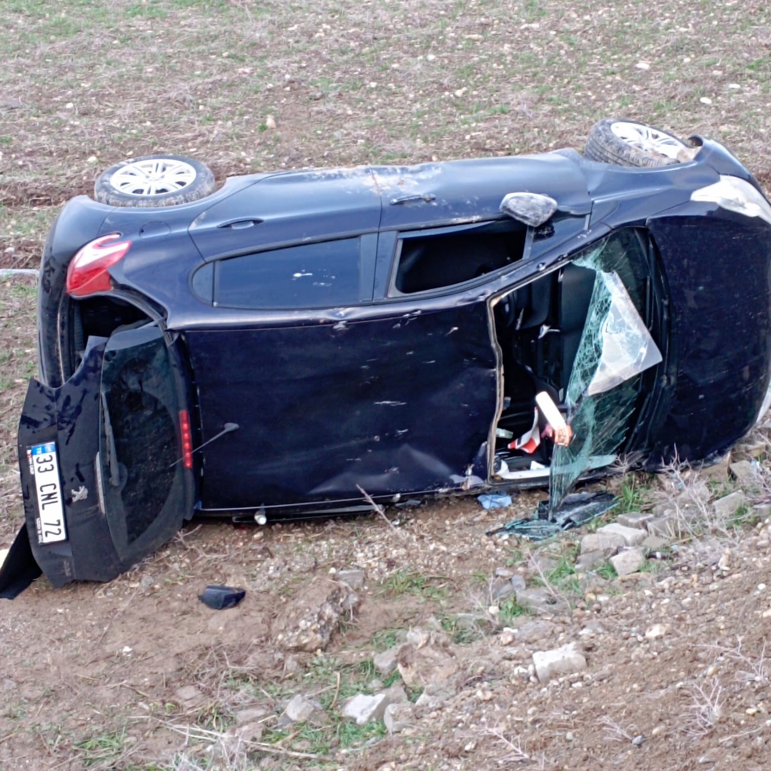 Batman’da otomobil şarampole yuvarlandı: 1 yaralı