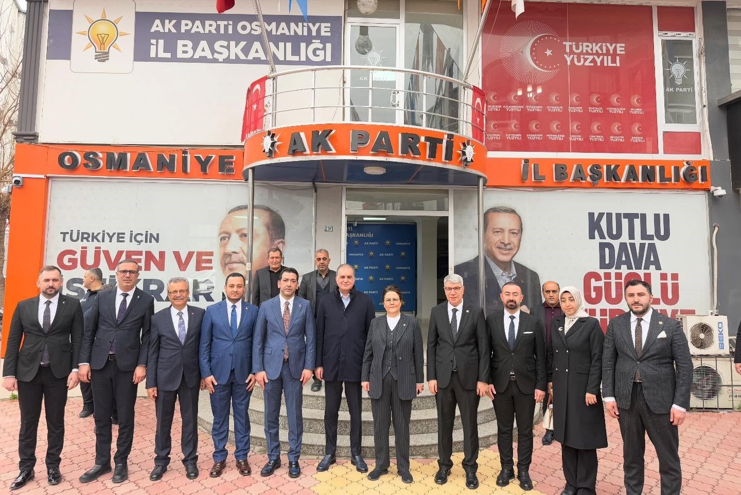 AK Parti Sözcüsü Çelik: "Nasıl ki DEAŞ Arapların temsilcisi değilse, oradaki terör örgütü PKK ve bağlantılı olan terör örgütleri de Kürtlerin temsilcisi değil"