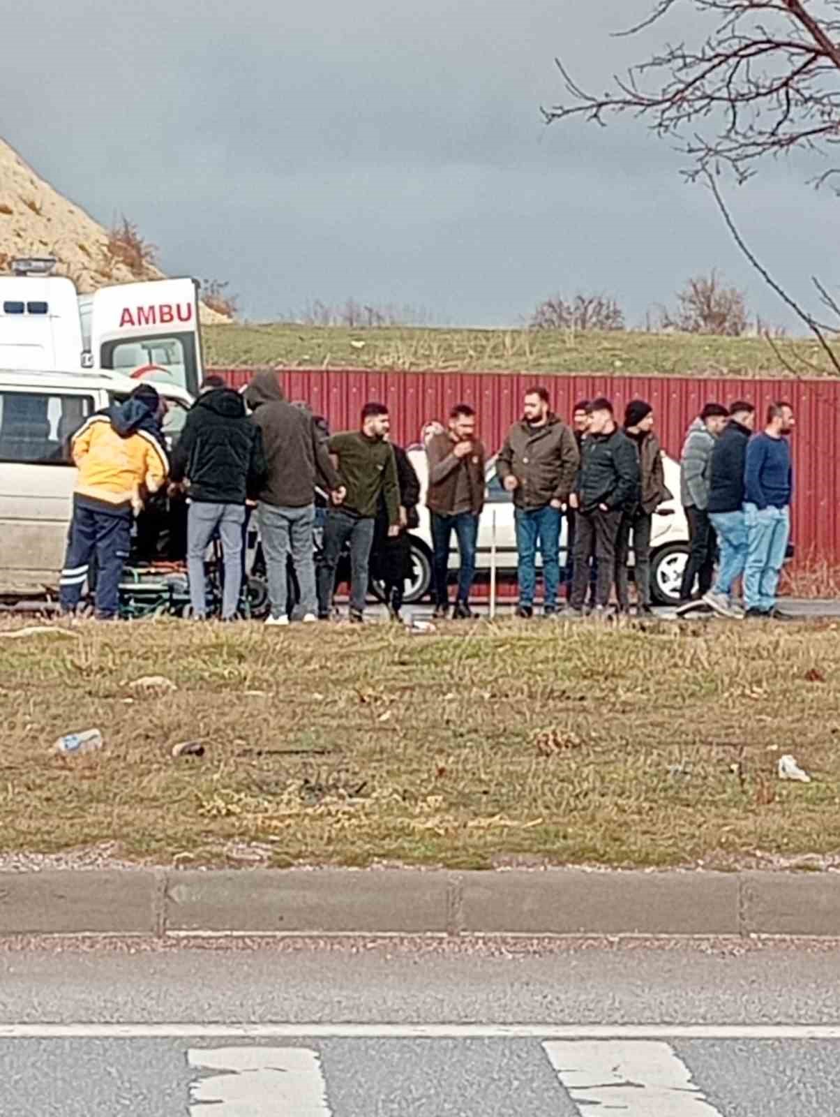 Zincirleme trafik kazasında 3 kişi yaralandı
