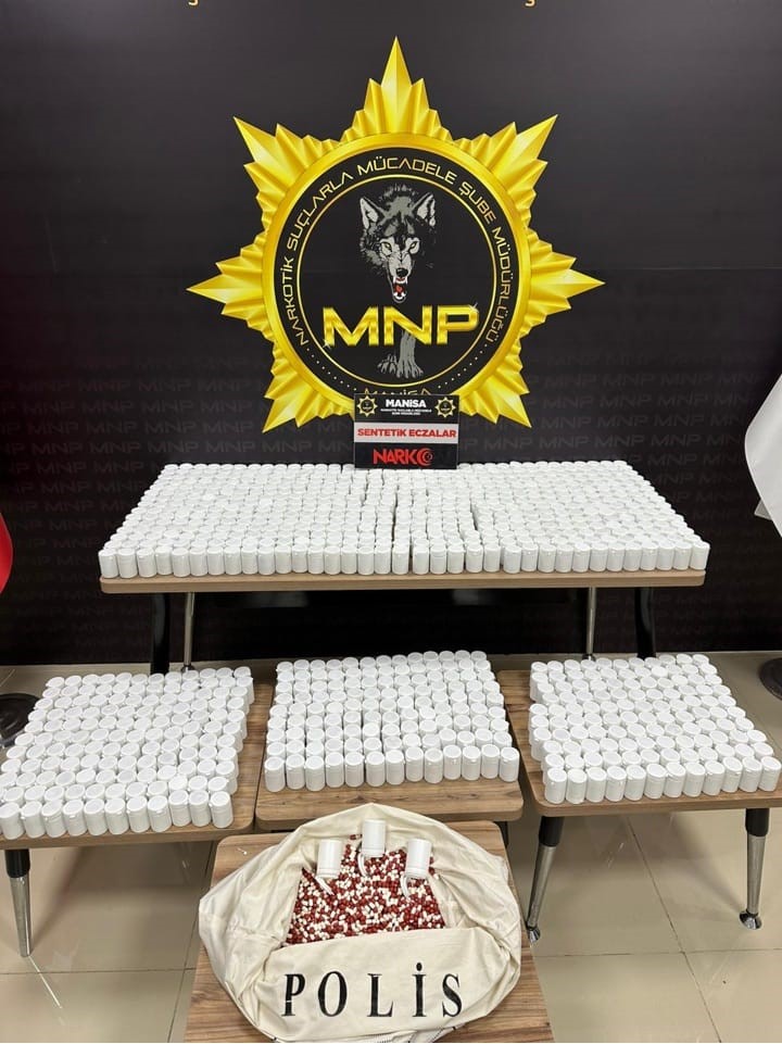 Zehir tacirlerine darbe