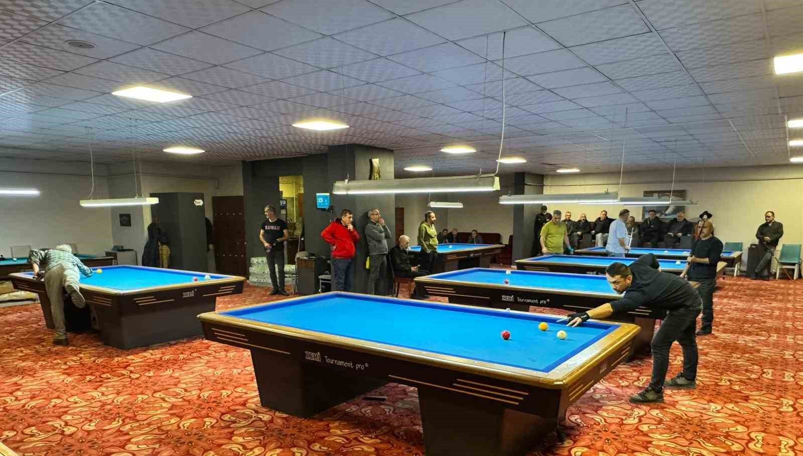 Bilardoda şampiyon Muzaffer Kahraman
