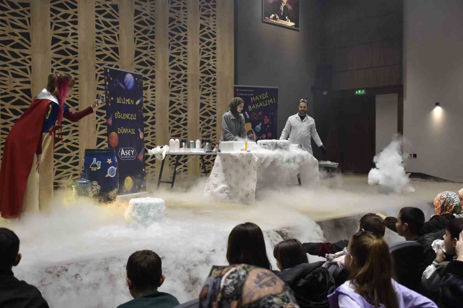 Karacabey Belediyesi&rsquo;nden &ccedil;ocuklara y&ouml;nelik etkinliklerle s&ouml;mestir dopdolu ge&ccedil;ti
