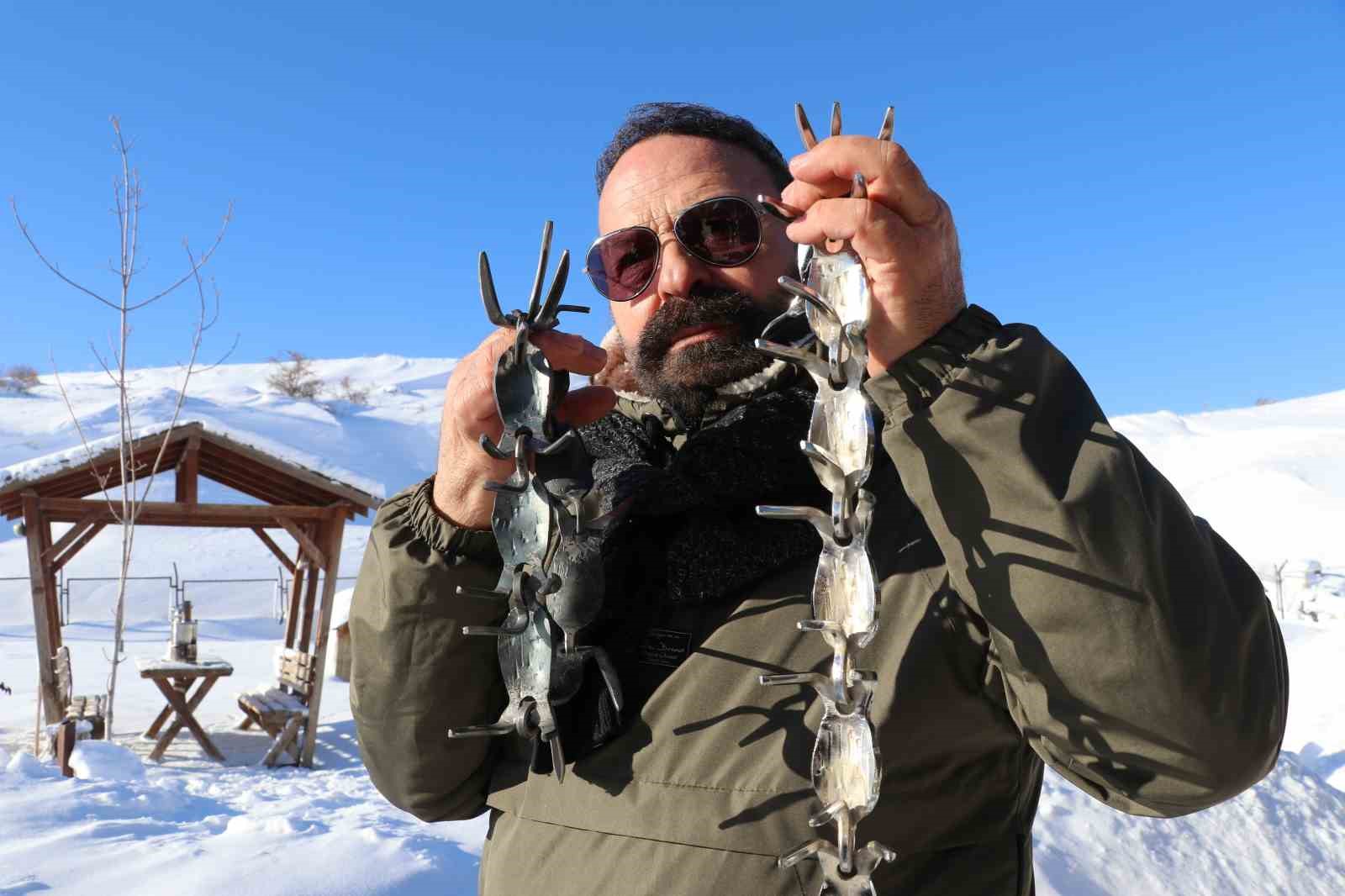 G&uuml;r&uuml;n &ccedil;engeli Kangal k&ouml;peklerine can simidi oluyor
