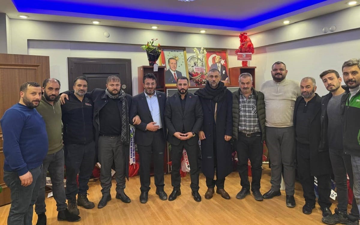 Erzurum Oto Tamir ve İmalatçıları Esnaf ve Sanatkârlar Odası’nda ziyaretçi yoğunluğu