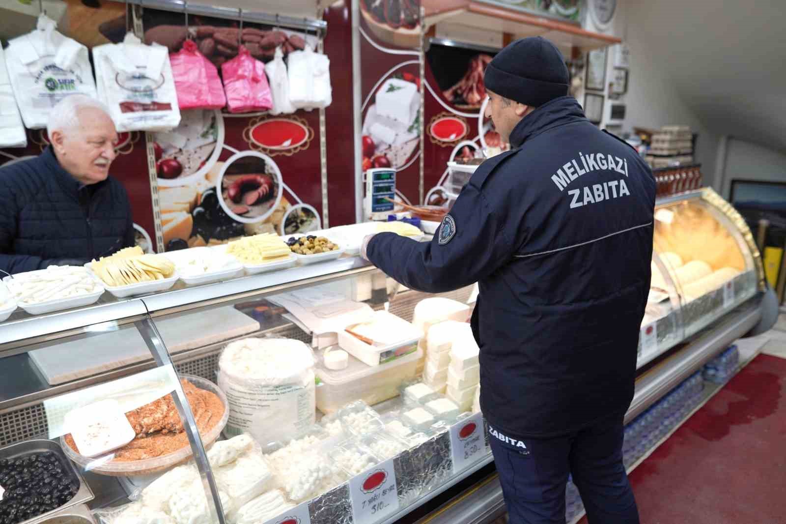 Melikgazi Zabıtası Ramazan ayı &ouml;ncesi denetimlerini artırdı
