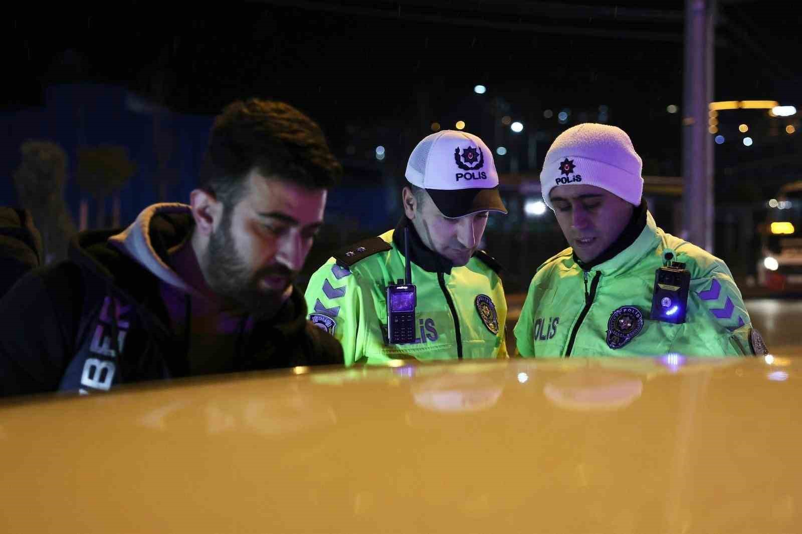 Düzce’de denetimde 4 bin 159 kişi sorgulandı